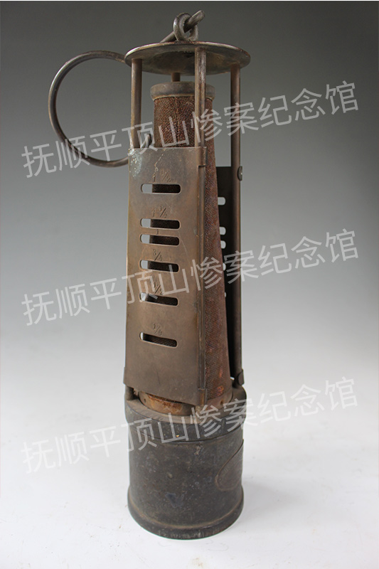 总220-民国瓦斯浓度测试铁灯.jpg